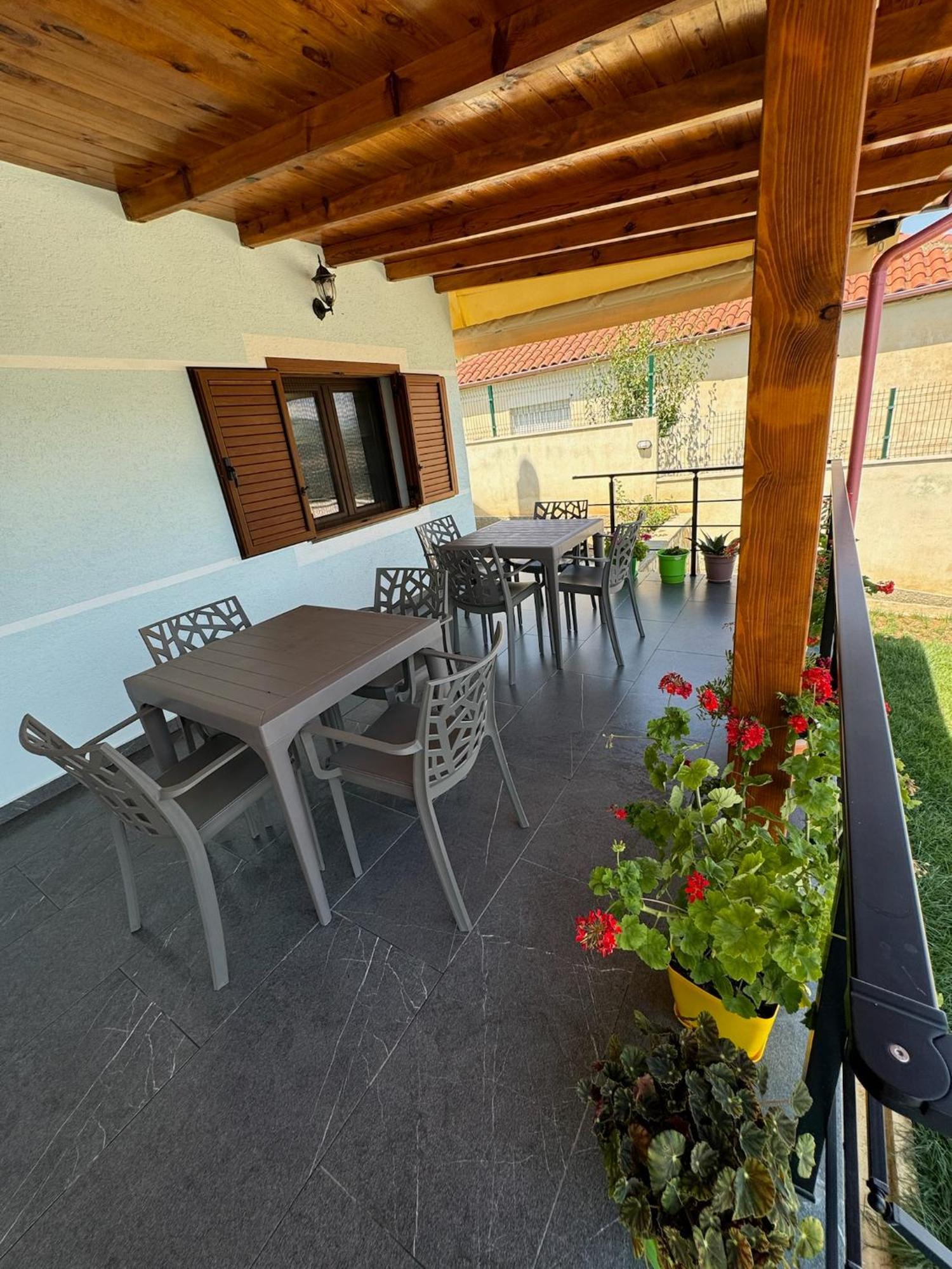 Përmet Villa Sana Rooms מראה חיצוני תמונה