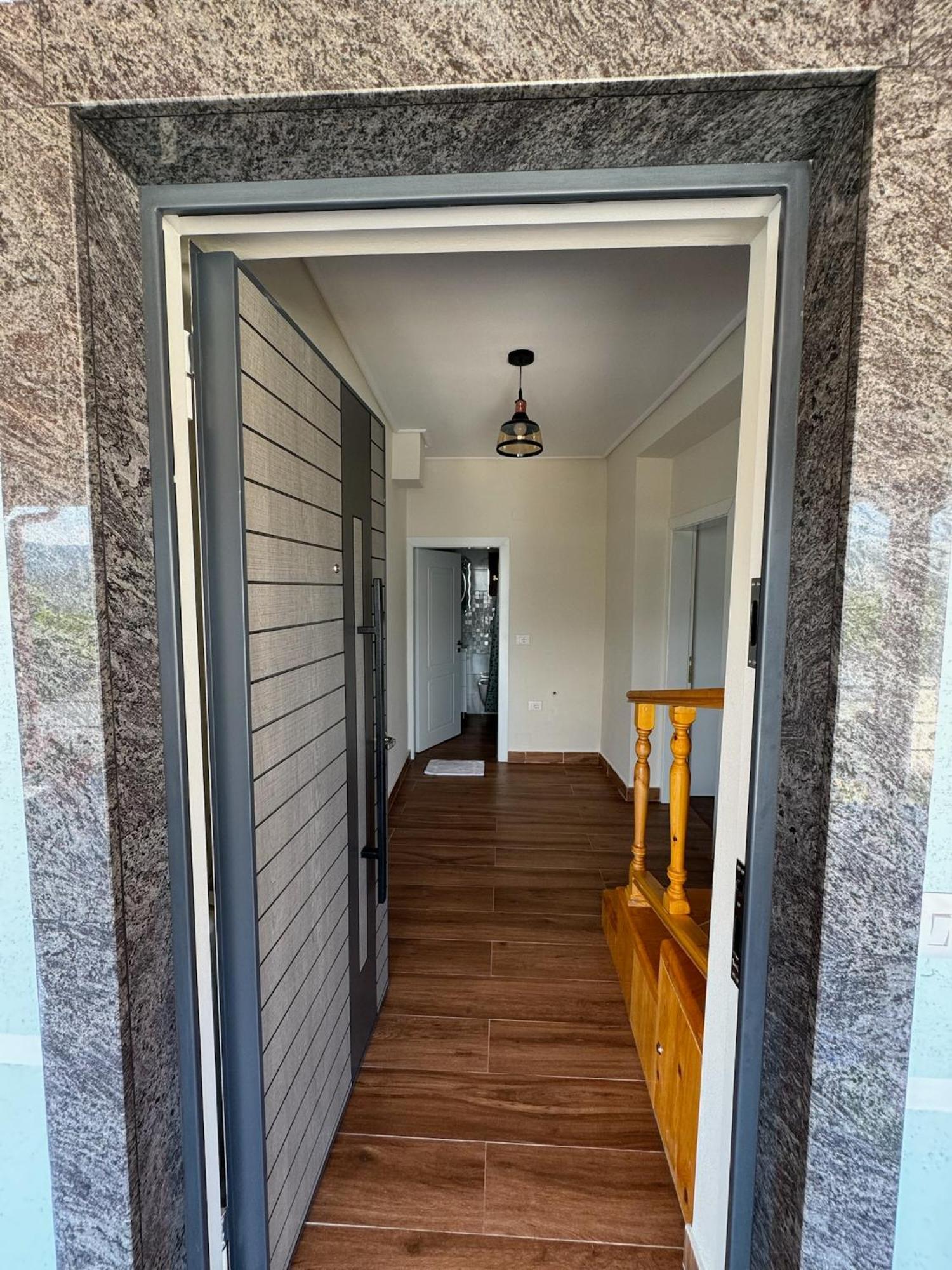 Përmet Villa Sana Rooms מראה חיצוני תמונה